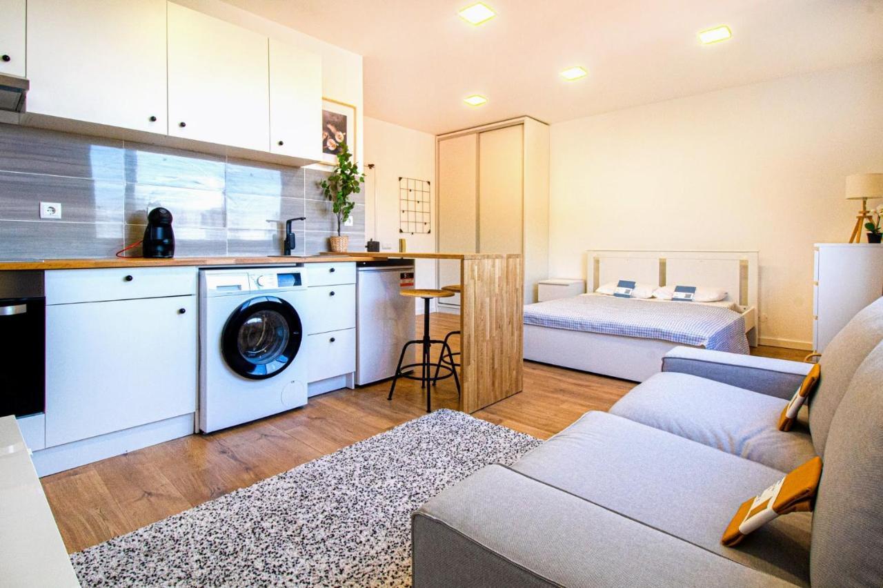 Stylish And Elegant Studio - Best View And Location In Coimbra Downton Exterior photo